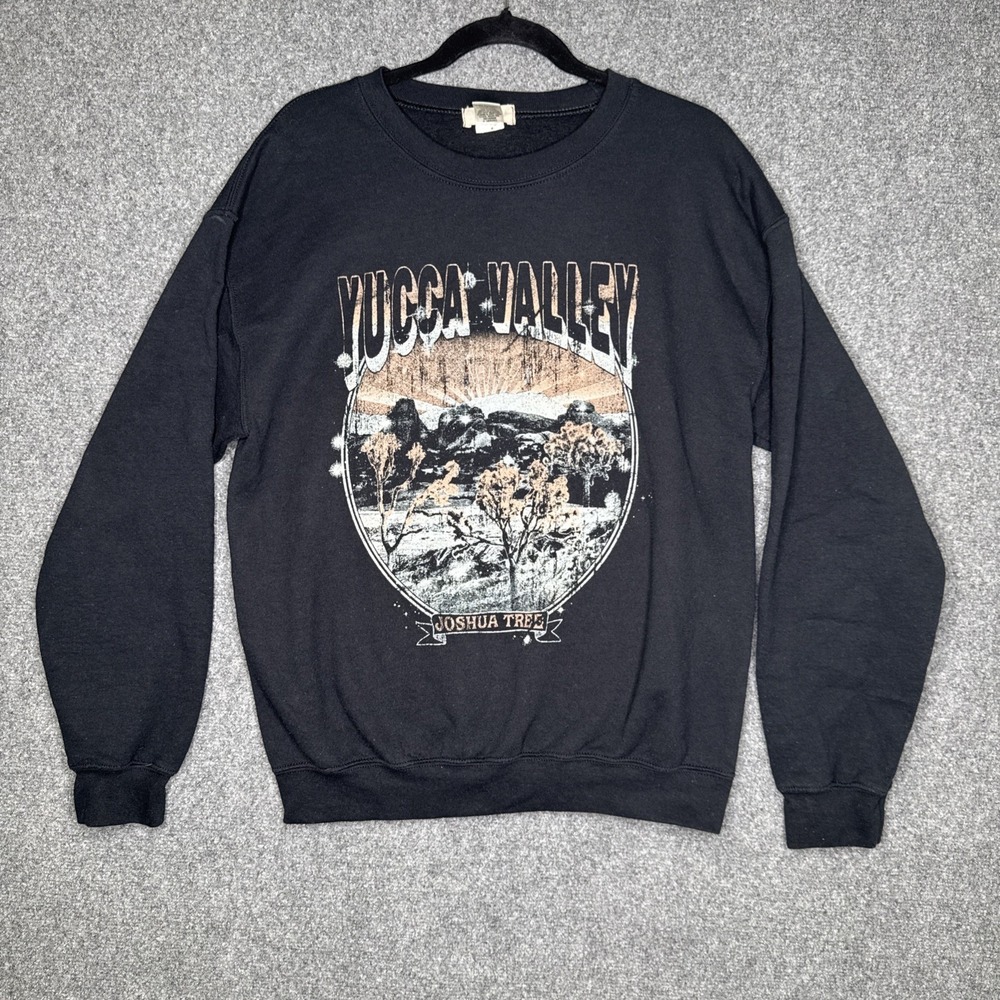 Altar'd State Yucca Valley Joshua Tree Graphic Crewneck Sweatshirt S/M Black